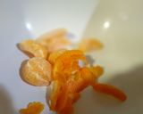 Foto del paso 3 de la receta Bizcocho cebra borracho de naranja y chocolate