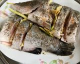 Gambar langkah 1 resipi Siakap Kukus Taucu.