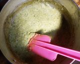 Foto langkah ke 4 dari resep Bubur Bayi Rasa Kangkung dan Telur Ayam Kampung.