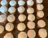 Ice cream cone cupcakes recipe step 5 photo
