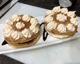 Foto del paso 3 de la receta: Merienda dulce pancakes con la crema de los albaricoques rellenos y mermelada de frambuesa