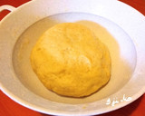 Élesztős krumplis pogácsa (nagyiféle) recept fázis 1 fotója
