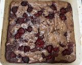 A picture of step 4 of Raspberry brownies.