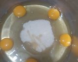 Foto langkah ke 2 dari resep Kue bolu mini.