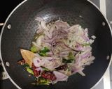 A picture of step 4 of Chettinad mushroom fry.