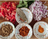 செட்டிநாடு கத்தரிக்காய் மசாலா (Chettinad brinjal masala recipe in tamil) ரெசிபி ஸ்டேப் 2 புகைப்படம்