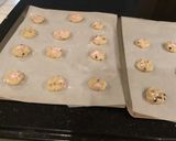 A picture of step 5 of Peppermint Chip Shortbread Cookies.