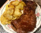 Foto del paso 4 de la receta: Secreto ibérico con miel al horno con patatas panaderas