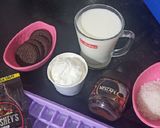 A picture of step 1 of Oreo cold coffee.
