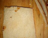 A picture of step 3 of Stuffed bread rolls.
