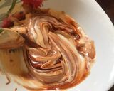 A picture of step 5 of Singaporean rice with gravy sauce.