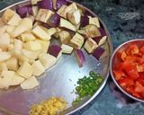भंडारे बाली बैंगन आलू की सब्ज़ी (bhandare wali baingan aloo ki sabzi recipe in Hindi) रेसिपी चरण 1 फोटो