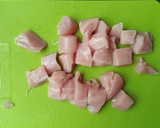 Foto del paso 4 de la receta: Dados de pavo en salsa vizcaína suave