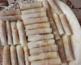 A picture of step 3 of Mini smokey samosa rolls.