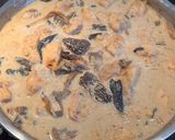 Foto del paso 9 de la receta: Pollo con colmenillas y setas silvestres para buffet navideño