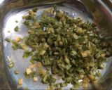 A picture of step 1 of Lili Haldal nu sakorKacchi haldi ki sabhi.