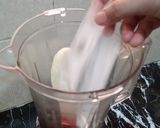 A picture of step 3 of Super Milk Shake.