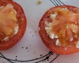 Foto del paso 2 de la receta: Tomates rellenos de queso 🍅🍽