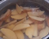 Foto langkah ke 2 dari resep Potato Wedges.