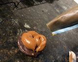 Foto del paso 5 de la receta: Alfajores bajoneros tipo rasta 🍫