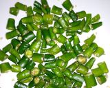 A picture of step 1 of Hari Mirchi Tipore.