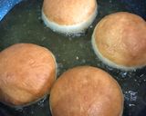 Foto langkah ke 10 dari resep Vanilla Custard Cream Donuts.