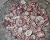 Foto langkah ke 1 dari resep Tumis Cumi Asin Cabe Ijo.