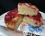 A picture of step 5 of Upside Down Strawberry Cake.