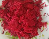 A picture of step 1 of Homemade red gel colour with beetroot.