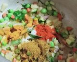 વેજ. ફાડા મસૂરદાળ ની ખીચડી (Veg Fada Masoor Dal Khichdi Recipe In Gujarati) રેસીપી સ્ટેપ2ફોટો