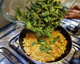 A picture of step 5 of بھنڈی قیمہ.