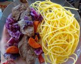 Foto del paso 5 de la receta: Hígado con verduras y spaghettis