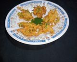 A picture of step 5 of Palak Or Piyaz Pakory.