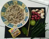 Foto langkah ke 1 dari resep Ikan Teri Cabe Hijau DEBM.