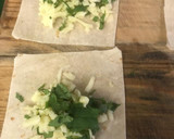 Foto del paso 2 de la receta: Rollitos de queso empanizados  ©