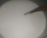 A picture of step 2 of Makhan se Desi ghee banany ka tareeka.