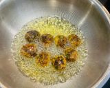 A picture of step 4 of Punjabi Styled Kadhi Pakora-Spinach Onion Fritters Dunked In Sour and Tangy Yogurt Curry😋.