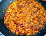 Sűrű pikàns chilis bab 🫘🌽🥘🍞 recept fázis 6 fotója