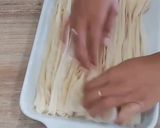 Une image de l'étape 2 de Crinkle courgette chèvre basilic.