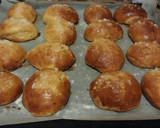 Foto del paso 6 de la receta: Suizos (panecillos de leche) de anís