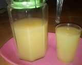 A picture of step 2 of Ginger and lemon drink.