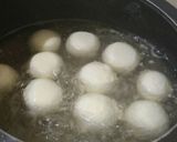 A picture of step 3 of Sponge Rasgulla.