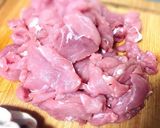 รูปขั้นตอนการทำที่ 2 ของ ผัดคะน้าฮ่องกงเห็ดหอมสดหมูสันใน