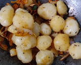 உருளைக்கிழங்கு காரக்கறி ரெசிபி ஸ்டேப் 3 புகைப்படம்