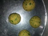 धनिया थेपला(dhaniya thepla recipe in Hindi)