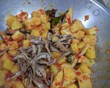 Foto langkah ke 5 dari resep Sambel Kentang Teri.