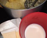 Foto del paso 3 de la receta: Milanesa al horno con puré y queso mantecoso