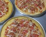 Foto langkah ke 9 dari resep Pizza mini.
