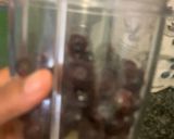 A picture of step 1 of Frozen MCC Blueberry Smoothie.