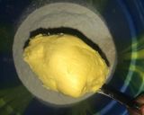 A picture of step 1 of Fluffy doughnut.